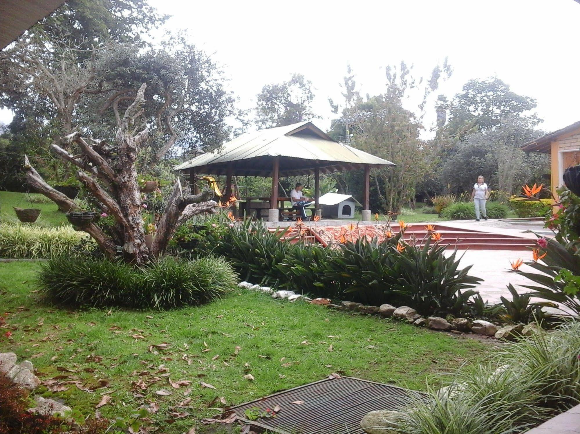 Finca Hotel La Ponderosa Rionegro Luaran gambar